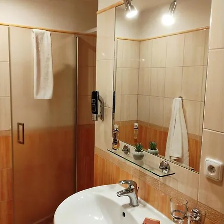 Szálloda Modrin 3*